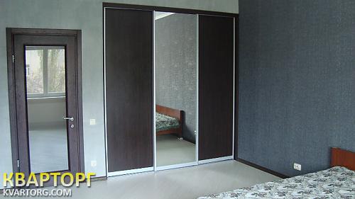 Rent out 2-room apartment. Одесса, адмир.Азарова — photo 4