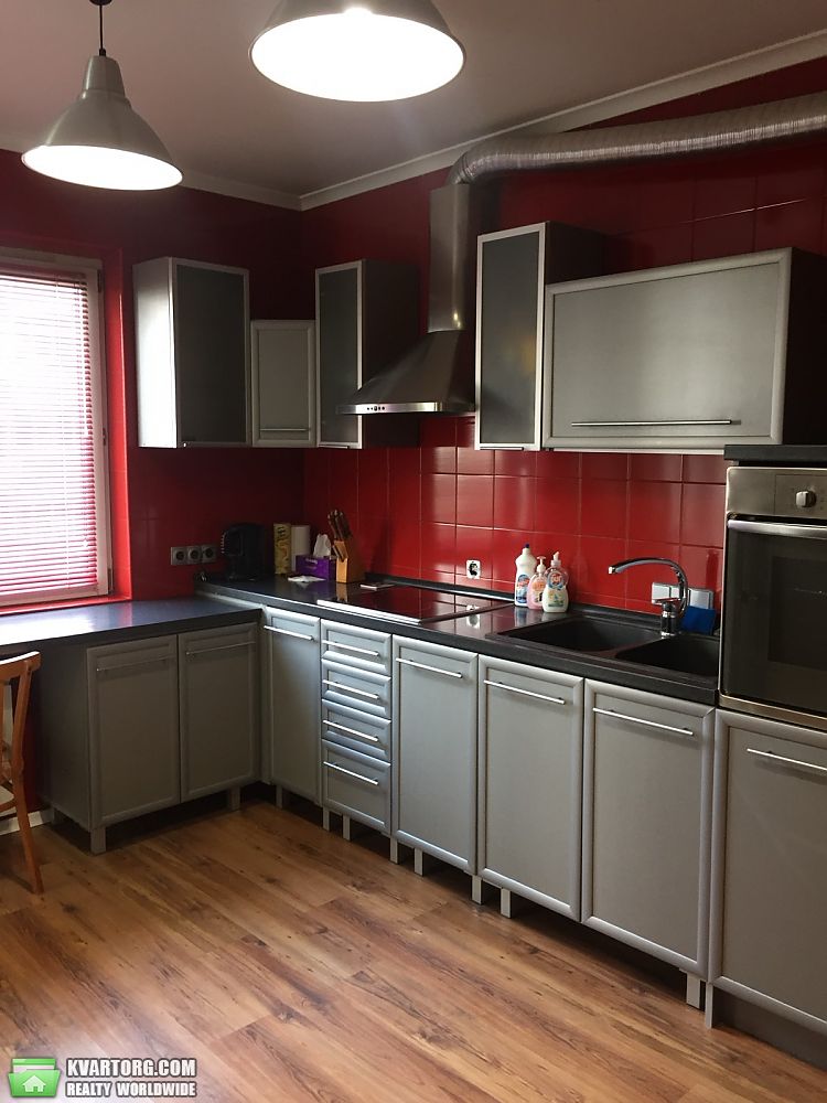 Rent out 3-room apartment. Киев, Порика Василя — photo 2