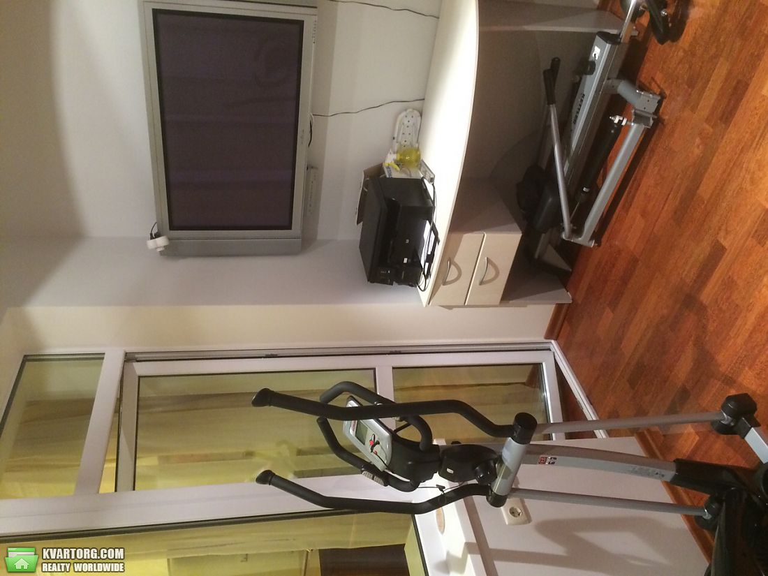 Rent out 3-room apartment. Киев,  Вышгородская — photo 7