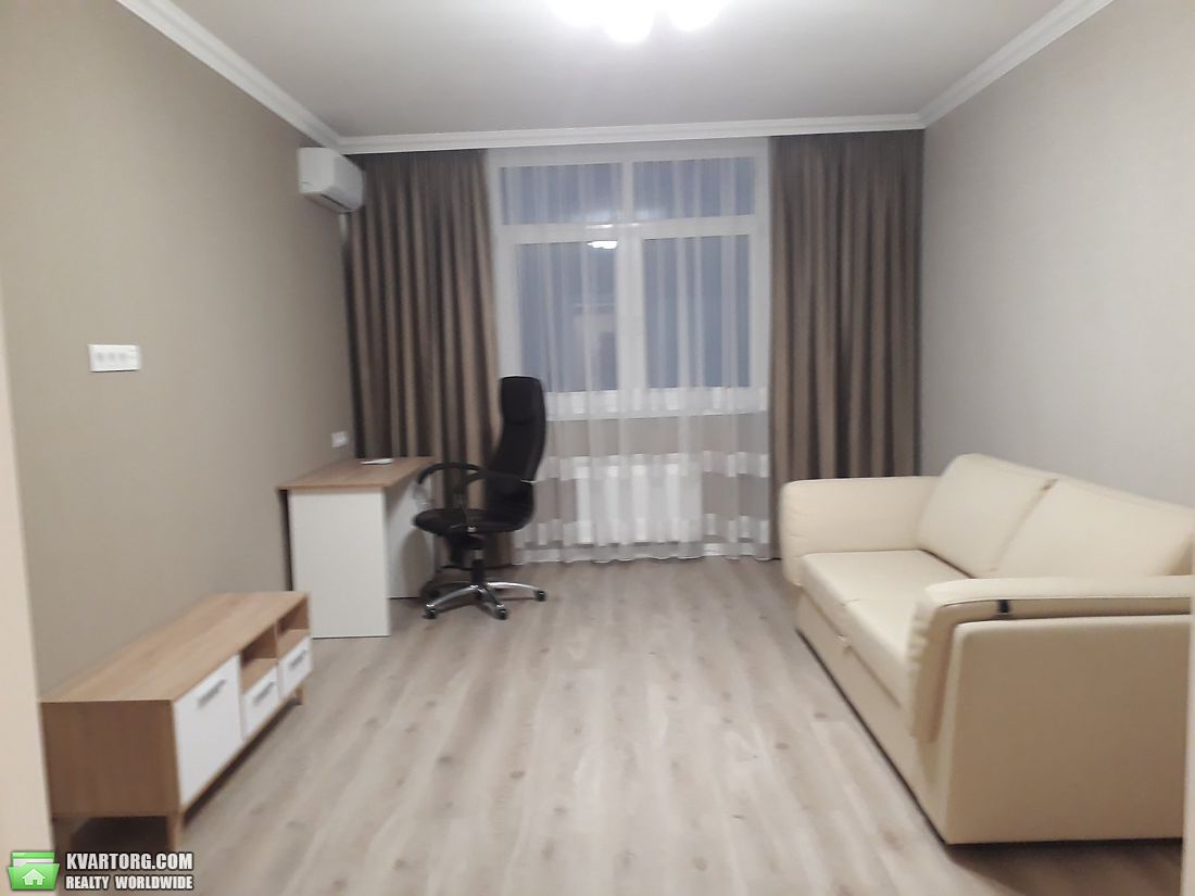 Rent out 1-room apartment. Киев, Вацлава Гавела — photo 1