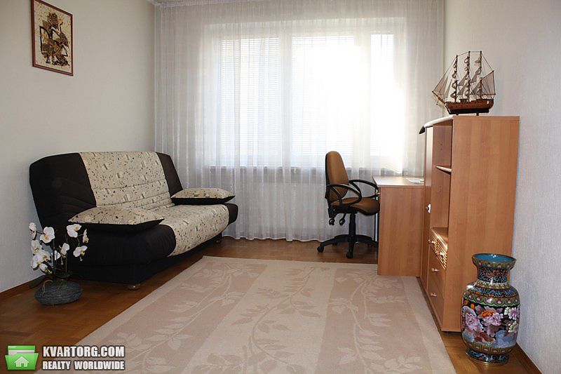 Rent out 3-room apartment. Киев,  Леси Украинки бул — photo 5