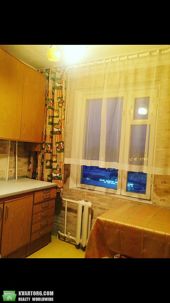 Rent out 2-room apartment. Киев, Леся Курбаса просп. — photo 1