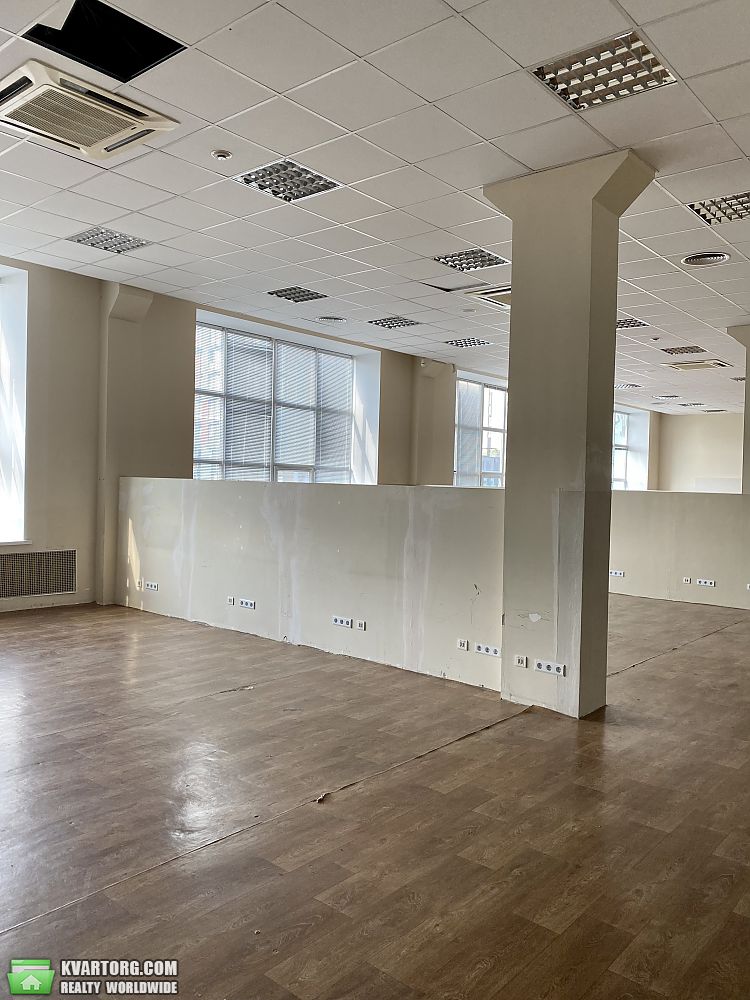 Rent out office. Киев, Сурикова — photo 2