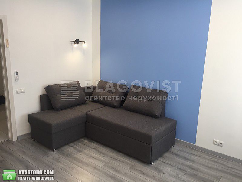 Rent out 1-room apartment. Киев,  Демиевская — photo 2
