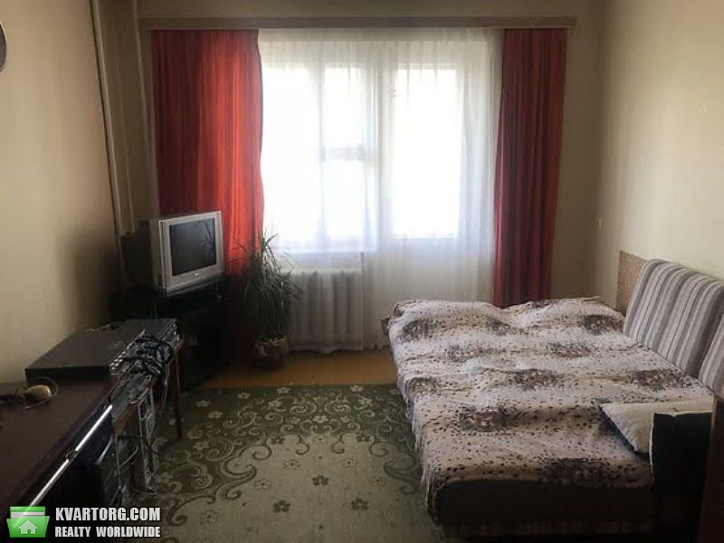 Sell 1-room apartment. Киев,  Милославская — photo 1