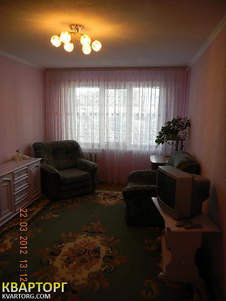 Rent out 1-room apartment. Киев,  40-летия Октября просп — photo 1