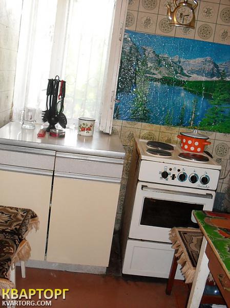 Sell 2-room apartment. Киев,  Бажова — photo 2