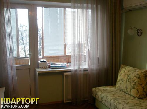 Rent out 1-room apartment. Киев,  Строителей — photo 3