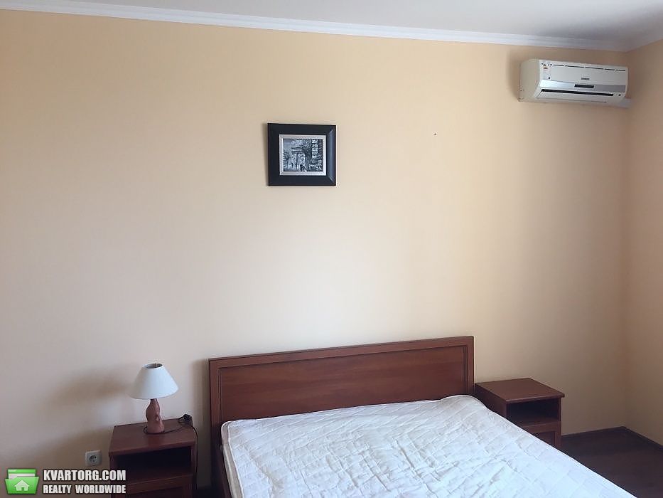 Sell 4-room apartment. Киев,  Днепровская наб — photo 1