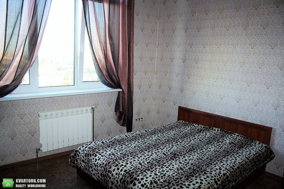 Rent out 2-room apartment. Киев, Хоткевича — photo 10