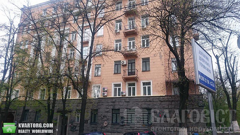 Sell 2-room apartment. Киев,  Богдана Хмельницкого — photo 3