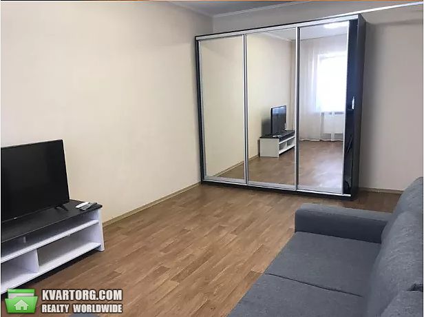 Rent out 1-room apartment. Киев,  Конева — photo 5