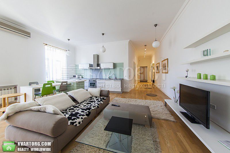 Rent out 3-room apartment. Киев, липс — photo 1