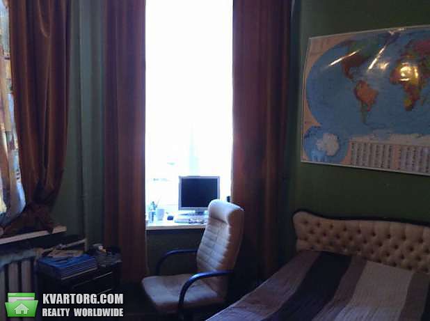 Sell 2-room apartment. Киев,  Набережно-Крещатикская — photo 3