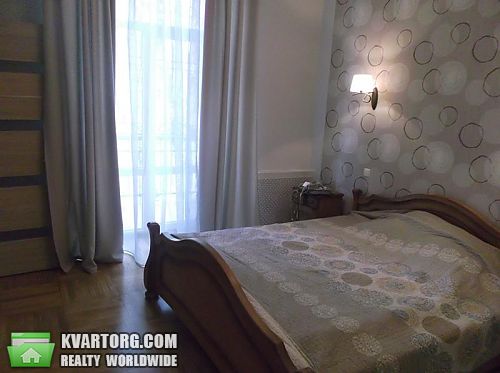 Sell 2-room apartment. Киев,  Гончара — photo 1