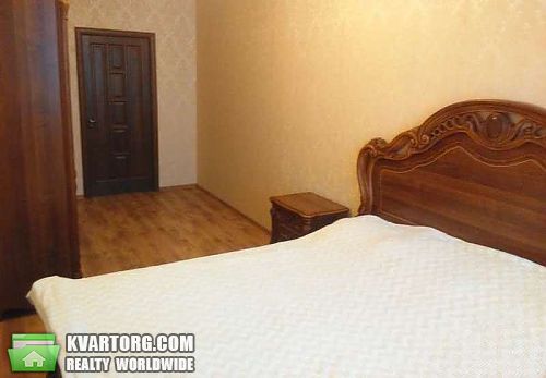 Rent out 2-room apartment. Киев, Жилянская — photo 8