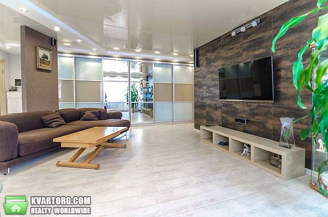 Sell 3-room apartment. Киев,  Потехина — photo 1