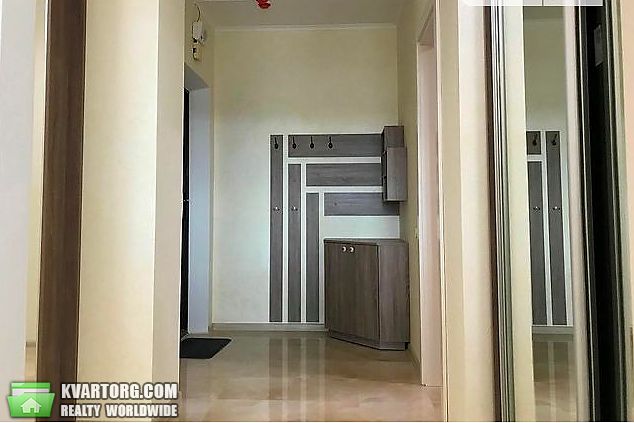 Rent out 2-room apartment. Киев,  Белорусская — photo 2