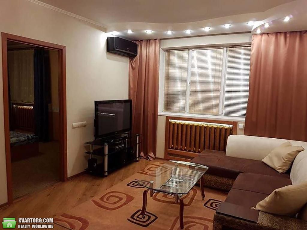 Rent out 2-room apartment. Киев,  Мазепы — photo 6
