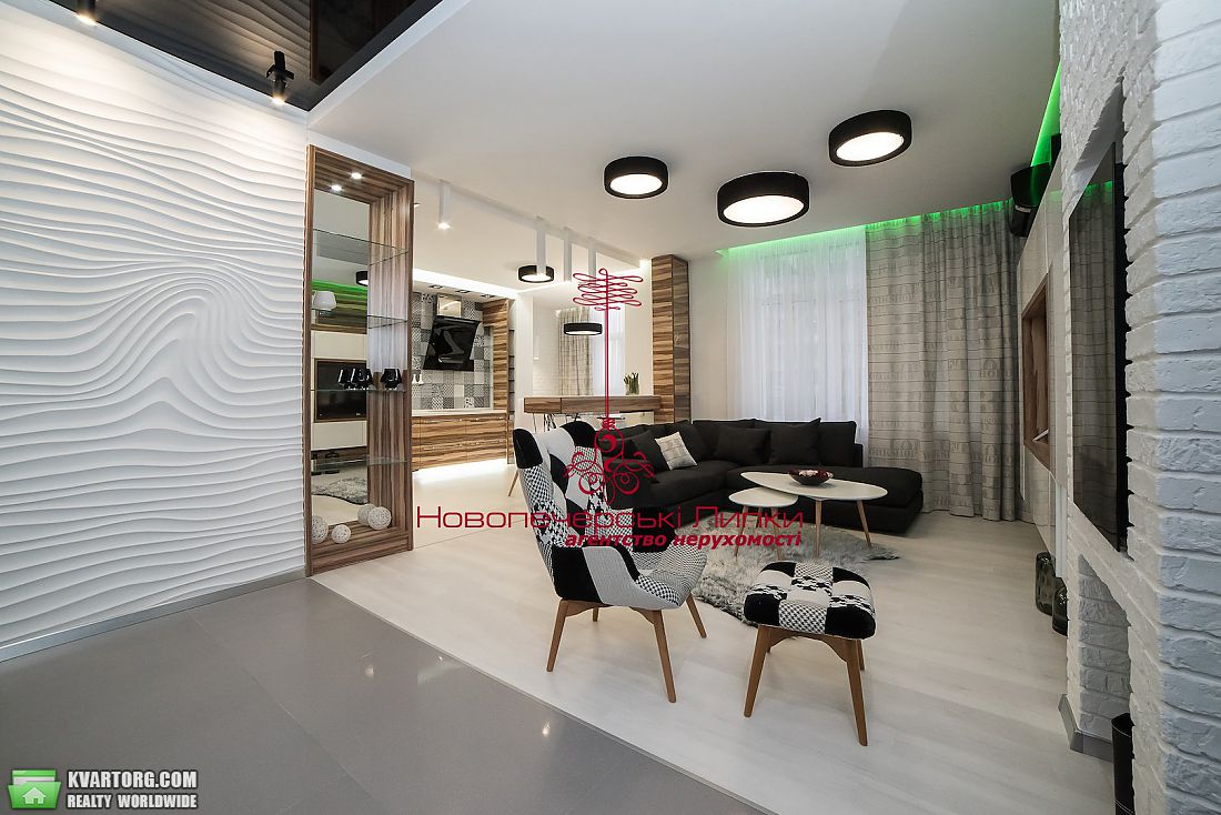 Sell 2-room apartment. Киев,  Драгомирова — photo 2