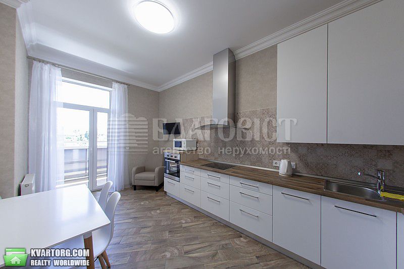 Rent out 2-room apartment. Киев,  Саперное поле — photo 5