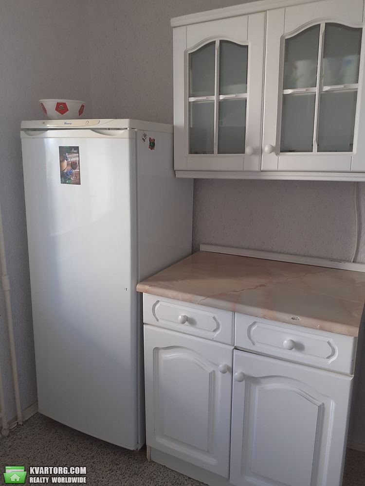 Rent out 1-room apartment. Киев,  Липковского — photo 1