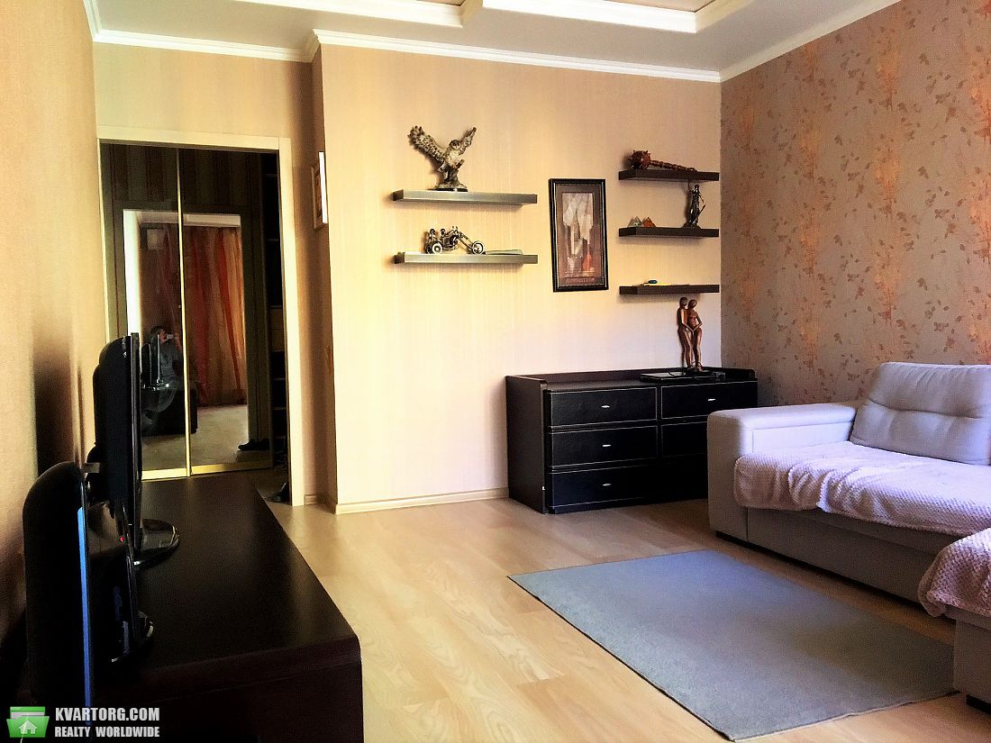 Sell 3-room apartment. Киев, Регенераторная — photo 2