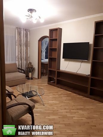 Rent out 3-room apartment. Киев,  Лятошинского — photo 8