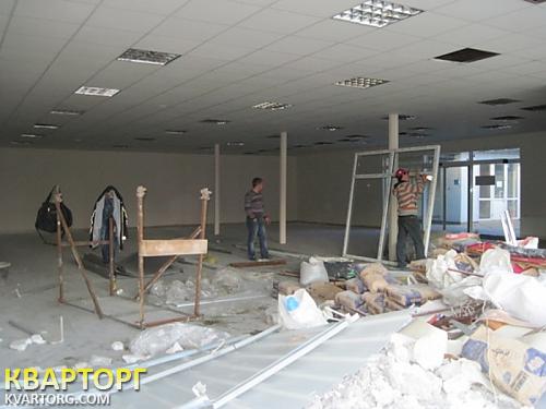 Rent out shop. Киев, Бажана Николая просп. — photo 3