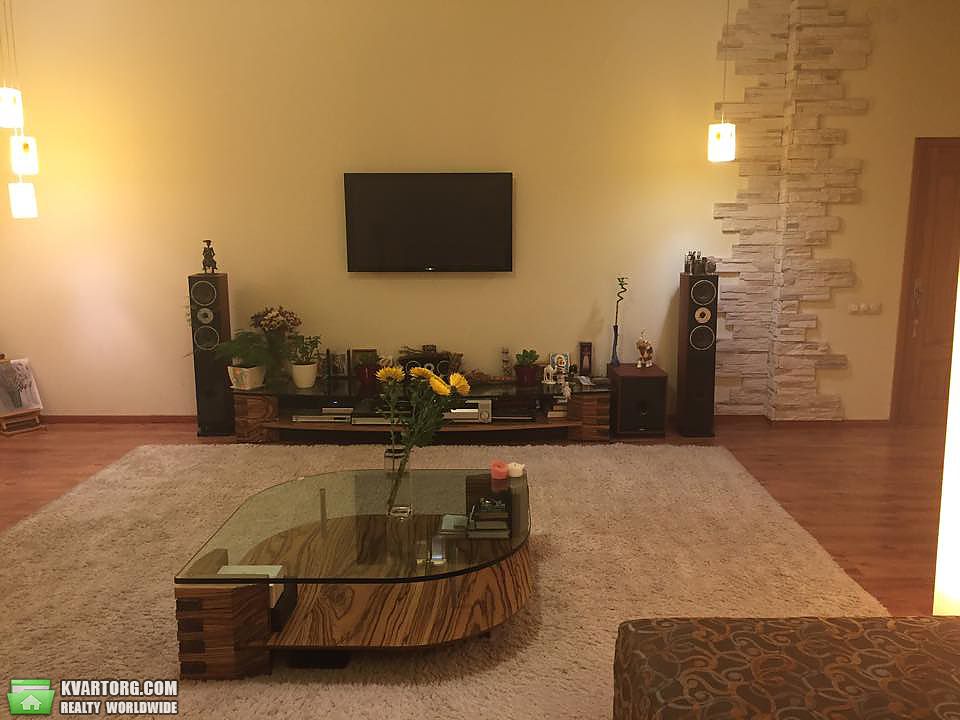 Sell 2-room apartment. Киев,  Бессарабская пл — photo 2