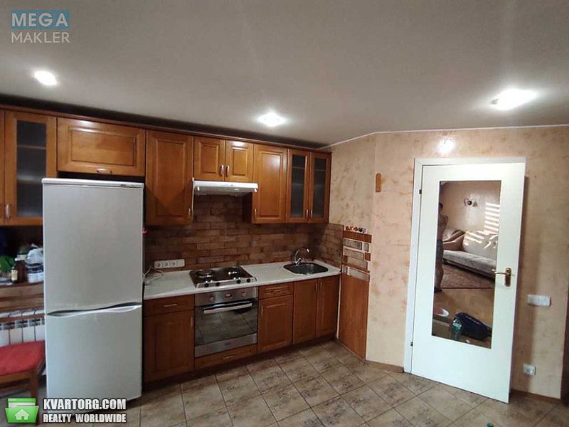 Rent out 1-room apartment. Киев,  Радченко — photo 1