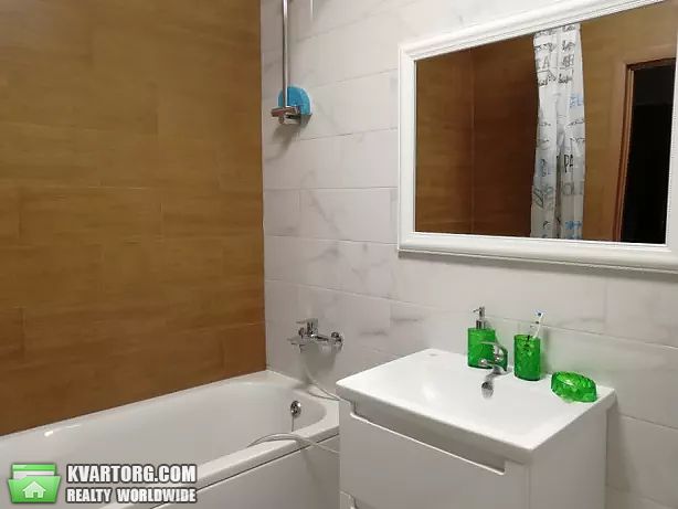 Rent out 2-room apartment. Киев,  Ломоносова — photo 2