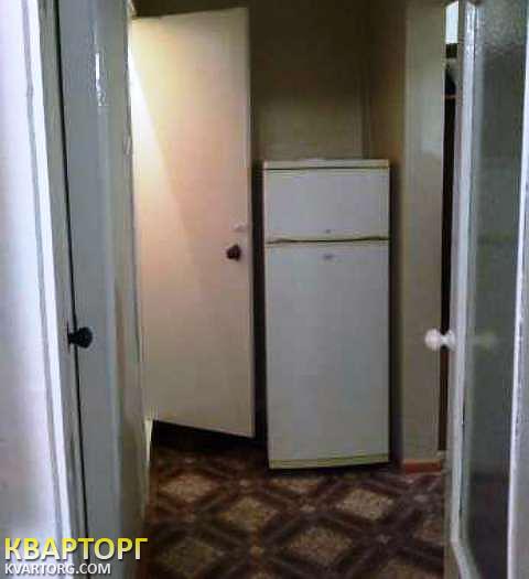 Rent out 2-room apartment. Киев,  Героев Днепра — photo 2
