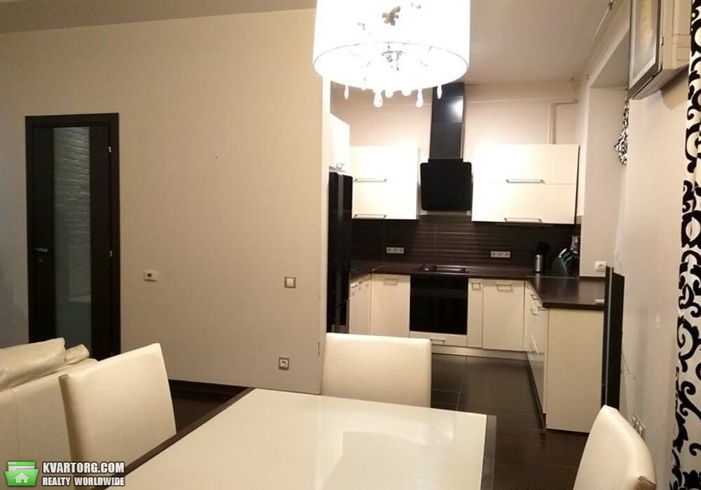 Rent out 3-room apartment. Киев,  Почайнинская — photo 5