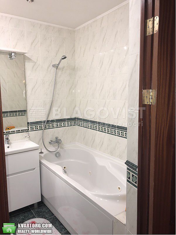 Sell 3-room apartment. Киев,  Дмитриевская — photo 9