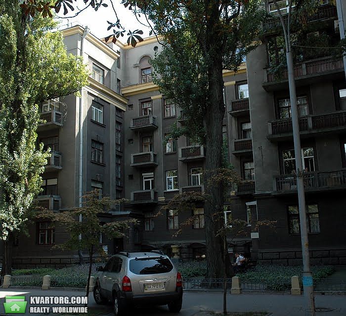 Sell 2-room apartment. Киев, Шелковичная — photo 1