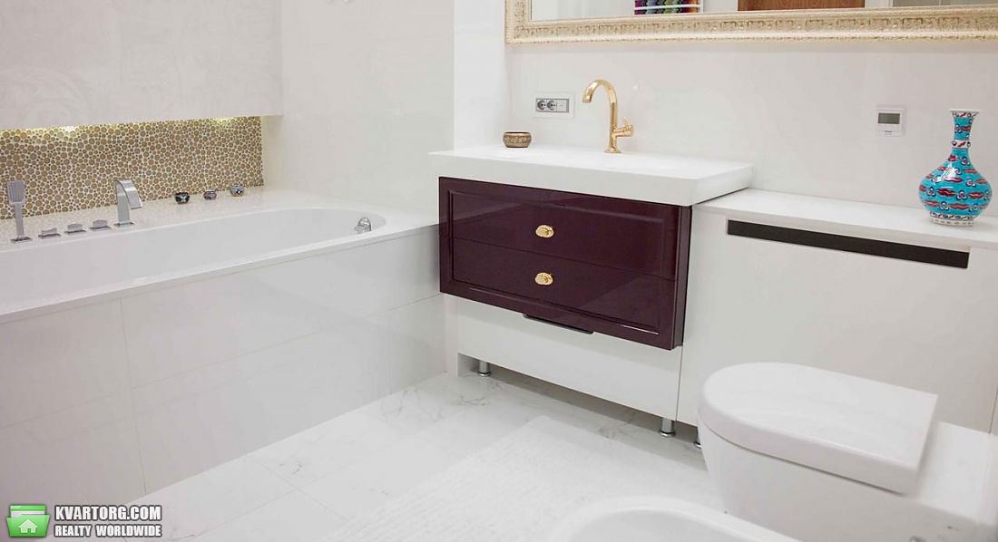 Sell 3-room apartment. Киев,  Драгомирова — photo 9