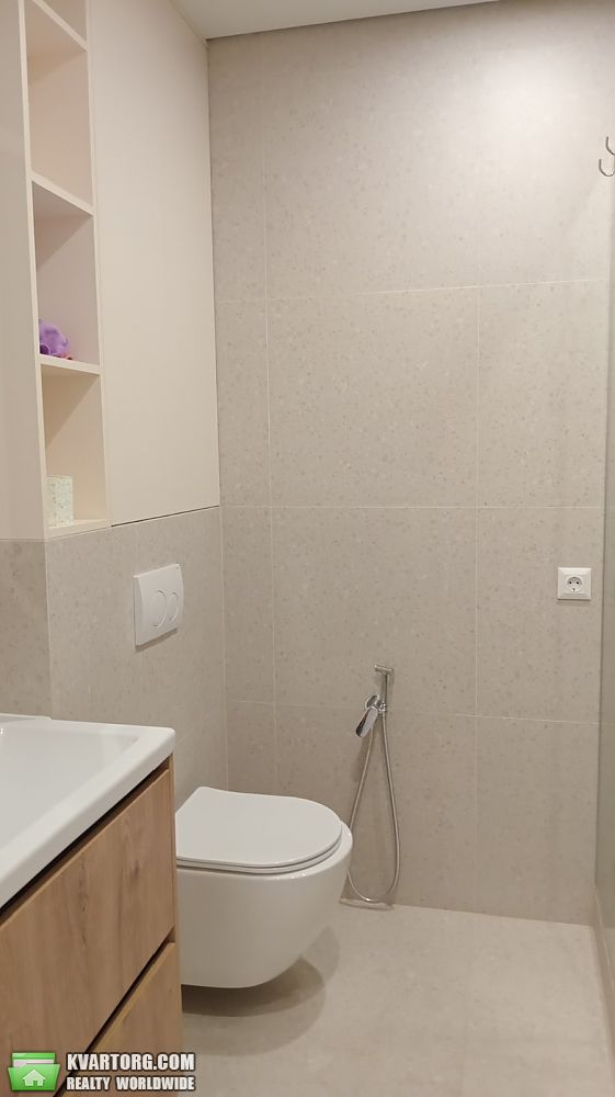 Rent out 2-room apartment. Киев, Драгомирова — photo 9