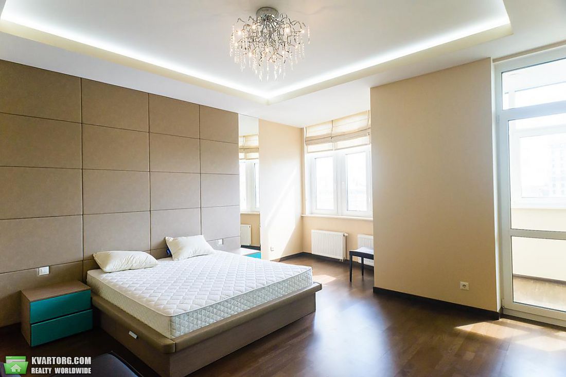 Rent out 3-room apartment. Киев,  Артема — photo 4