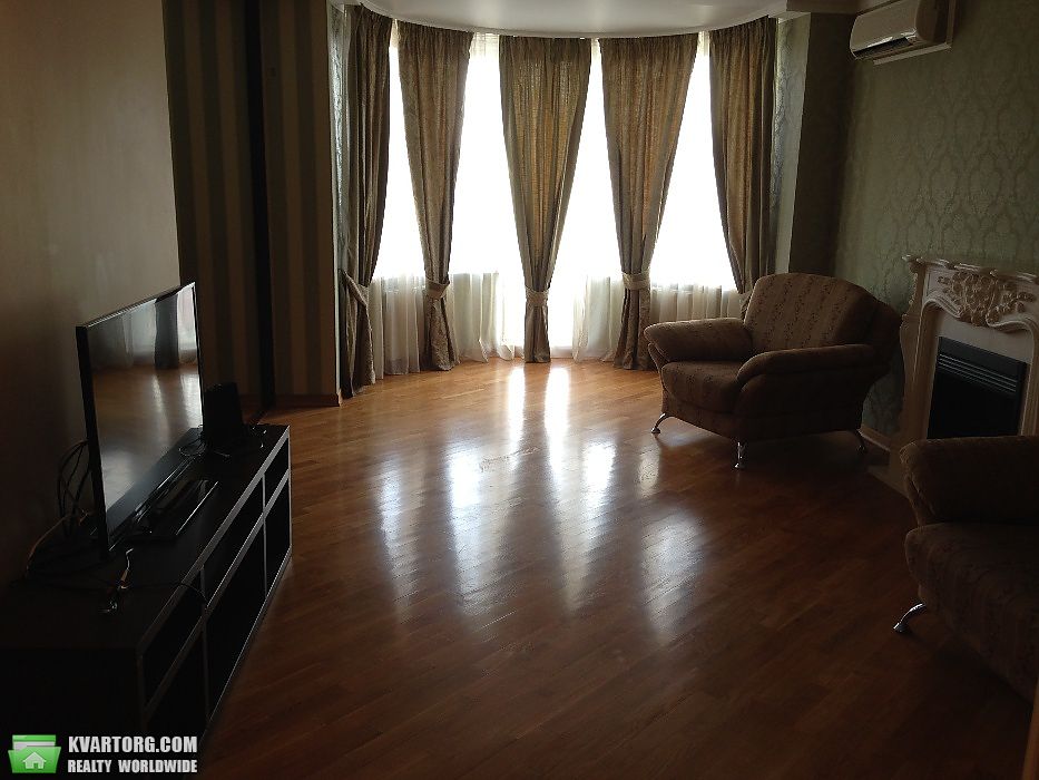 Rent out 2-room apartment. Киев,  Златоустовская — photo 2