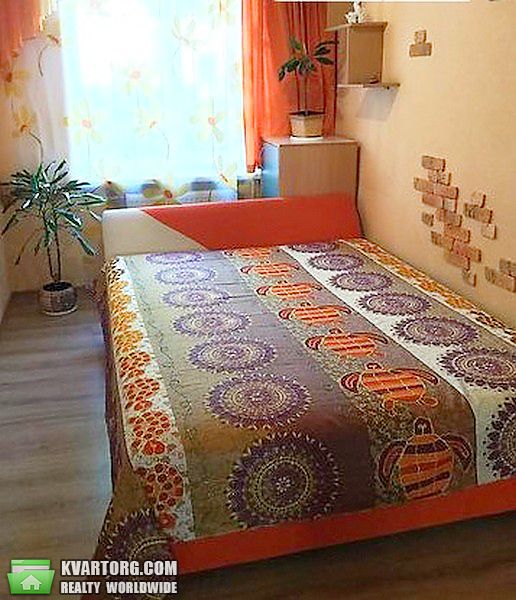 Rent out 2-room apartment. Киев,  Жилянская — photo 6