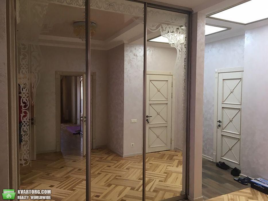 Rent out 3-room apartment. Киев,  Щорса — photo 7
