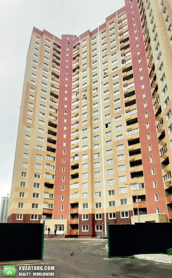 продам 3-комнатную квартиру Киев, ул.Маршала Конєва 5б