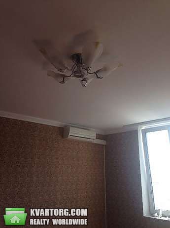 Rent out 2-room apartment. Киев,  Бажана — photo 5