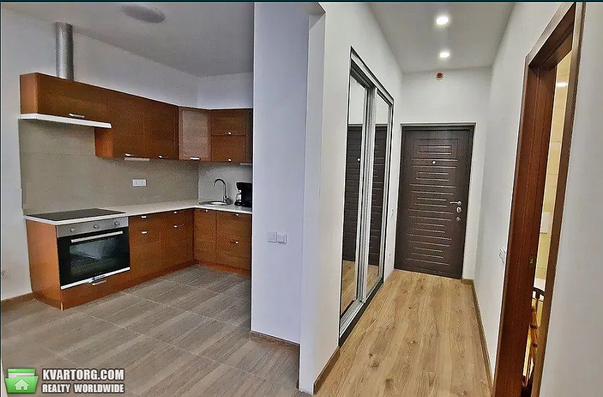 Sell 1-room apartment. Киев,  Жилянская — photo 1