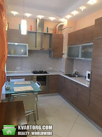 Rent out 2-room apartment. Киев,  Цитадельная — photo 1