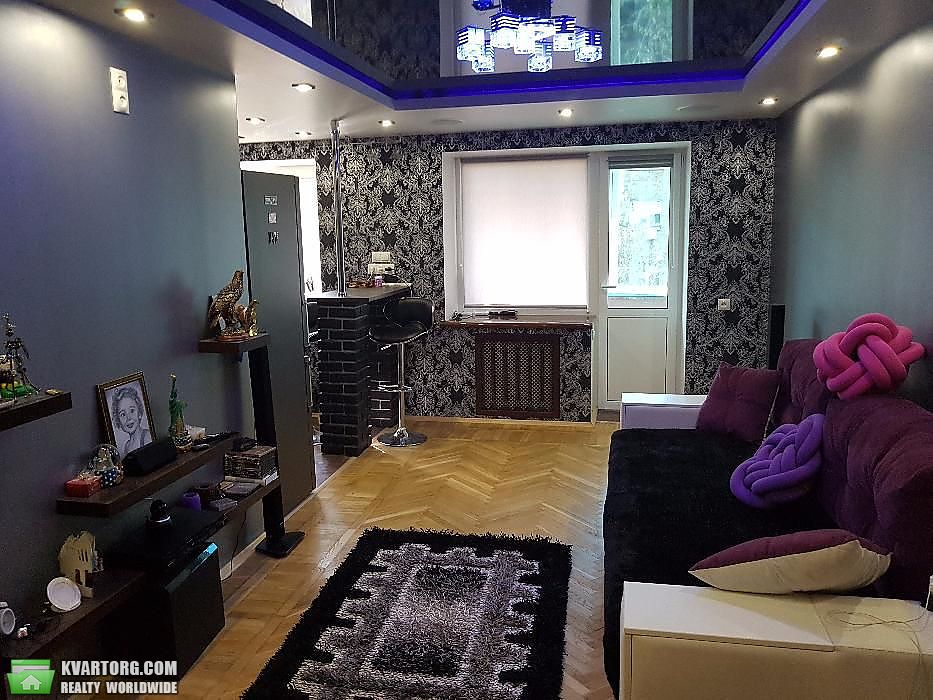 Sell 2-room apartment. Киев,  Бурмистенко — photo 1
