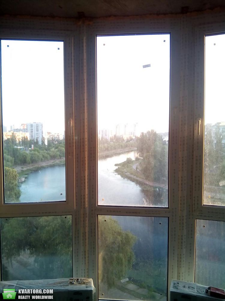 Sell 1-room apartment. Киев,  Воссоединения пр — photo 2