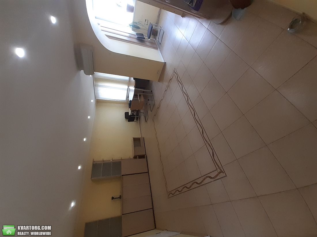 Rent out office. Киев, Константиновская — photo 1