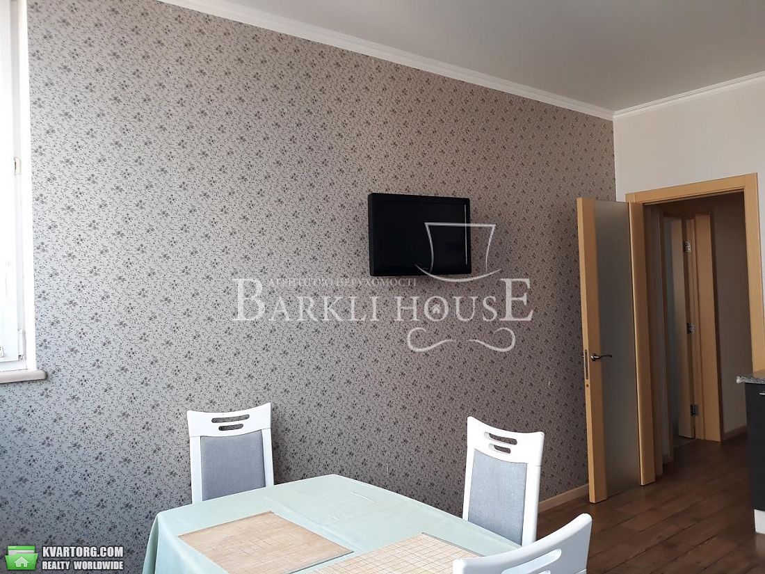 Rent out 2-room apartment. Киев, Голосеевская — photo 4